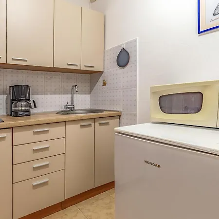 Cozy In With Kitchen Apartmán *